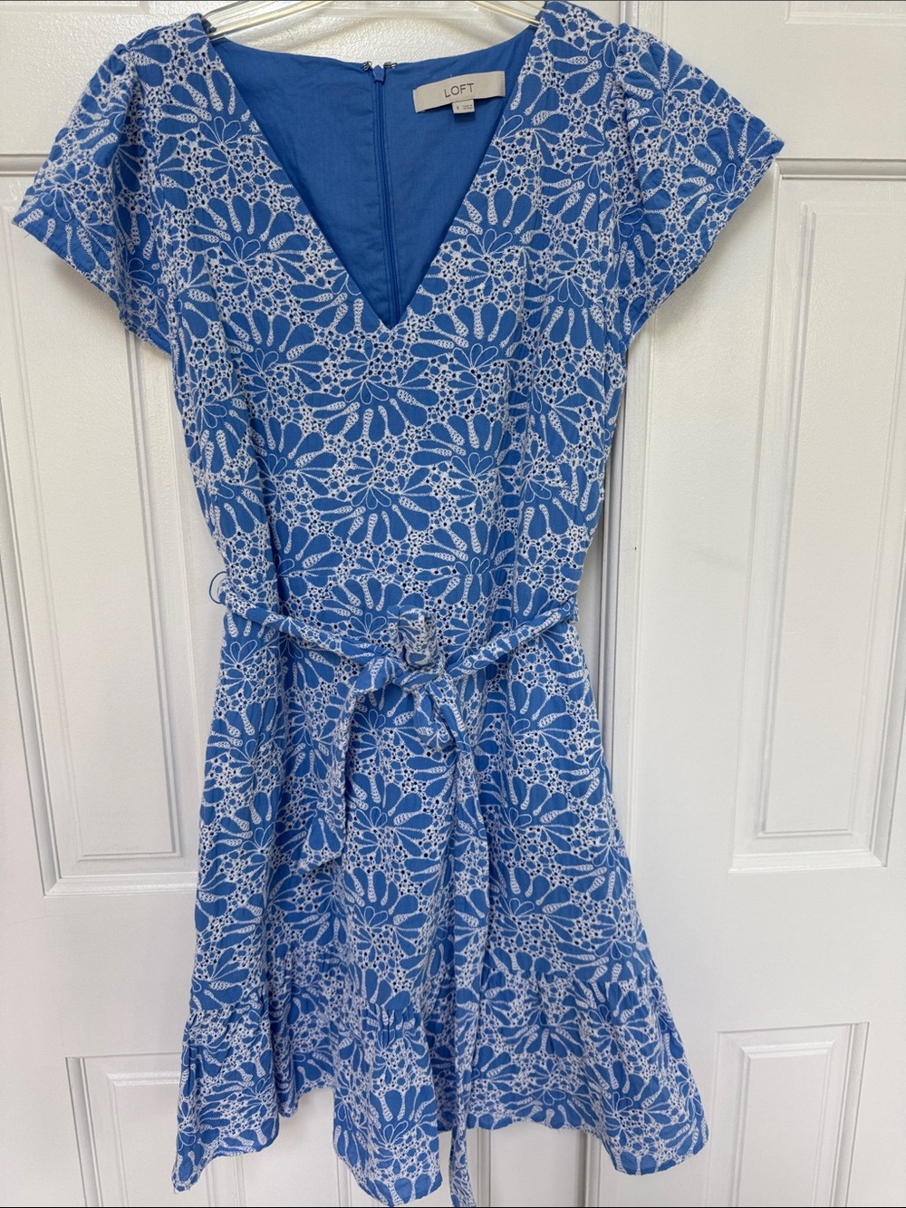 LOFT Blue & White Floral V-Neck Tie-Waist Midi Dress